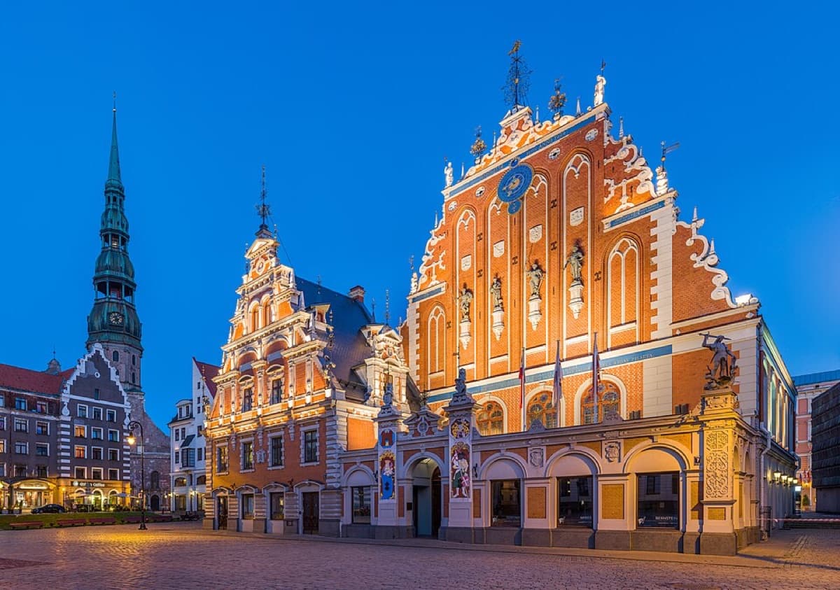 Gửi Hàng Đi Latvia: Nhận Gửi Gì, Mất Bao Lâu, Cần Giấy Tờ Gì