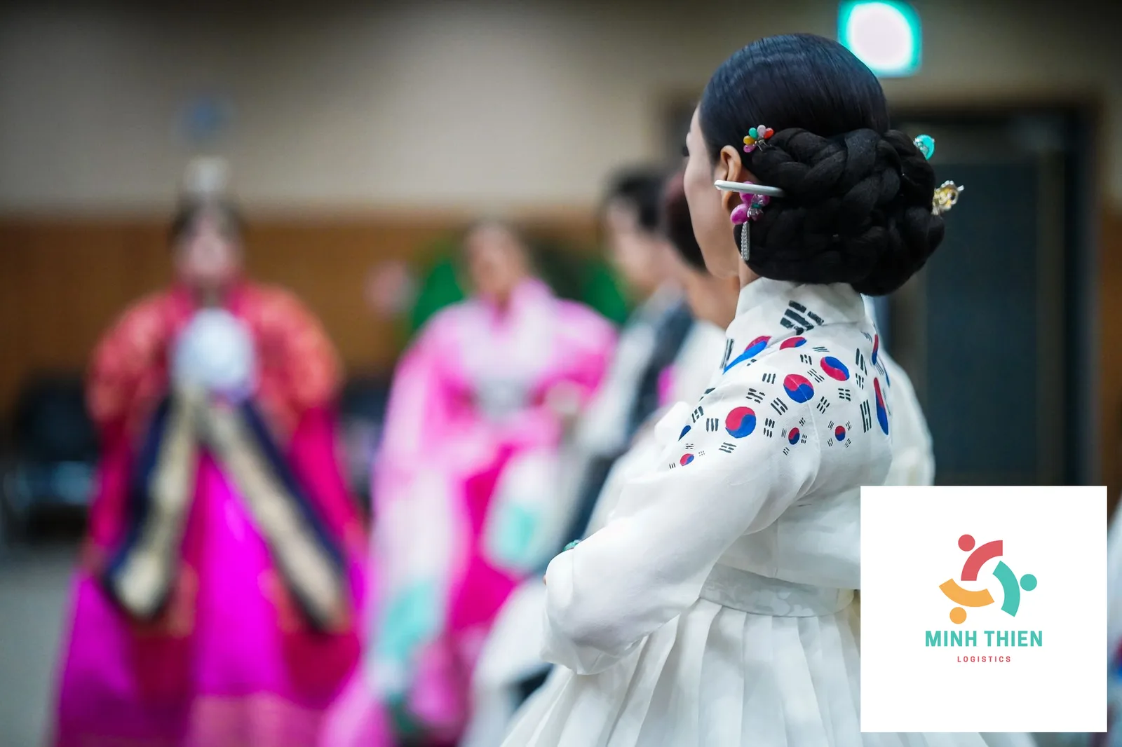 Gửi Hàng Đi Seoul: Cẩm Nang Khai Báo Hải Quan Và Đóng Gói Chuẩn Quốc Tế
