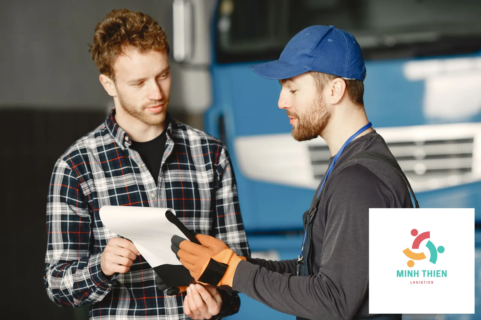 Gửi Hàng Cho Du Học Sinh Đài Loan: Thủ Tục Hải Quan & Mẹo Đóng Gói